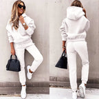 Women's Jogging Set | Breathable Two-Piece Tracksuit for Winter Wear 3