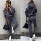 Women's Jogging Set | Breathable Two-Piece Tracksuit for Winter Wear 4