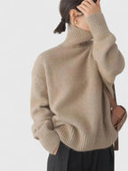 Women's Jumper | High Collar, Elegant Silhouette, Lightweight Insulation 5