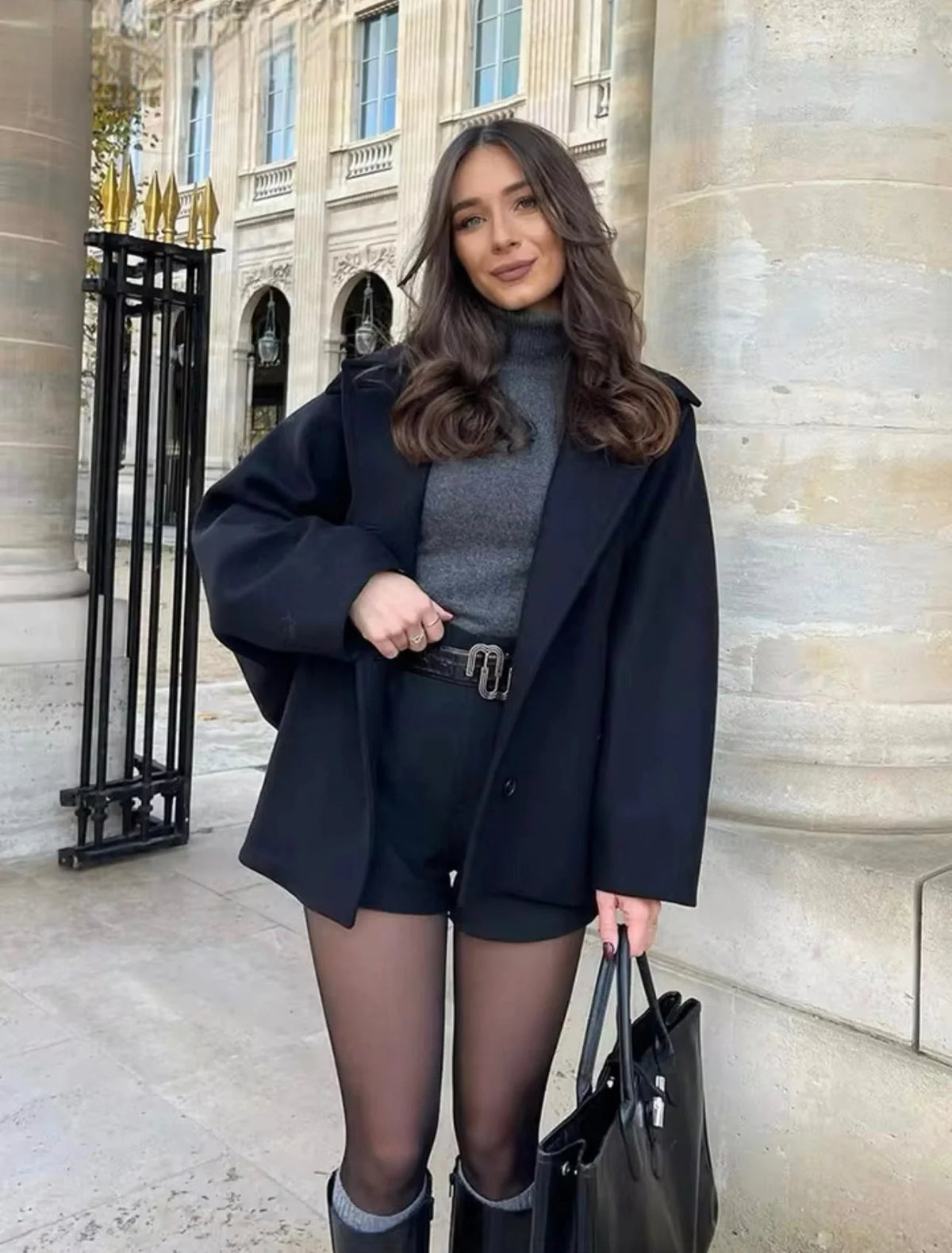 Women's Winter Wool Coat | Oversized, Elegant Design for Cold Weather 3